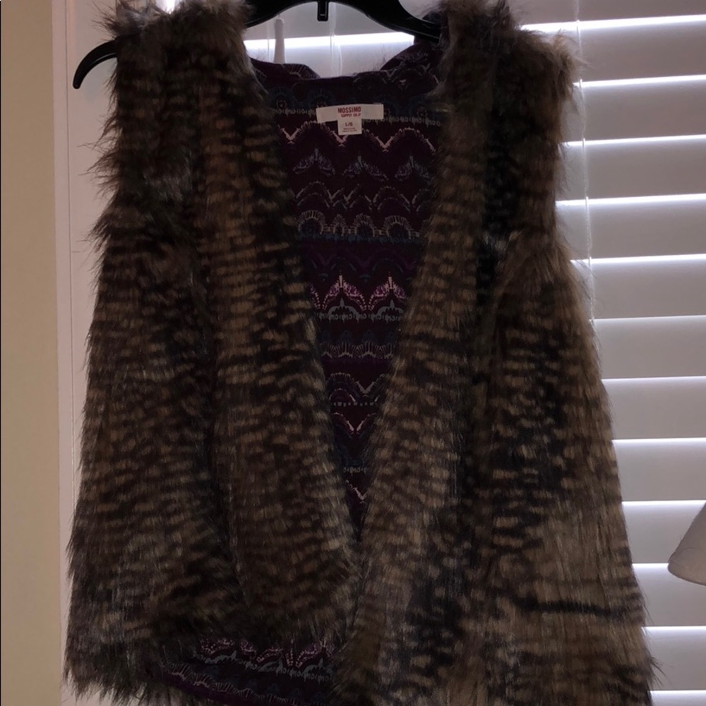 fur vest